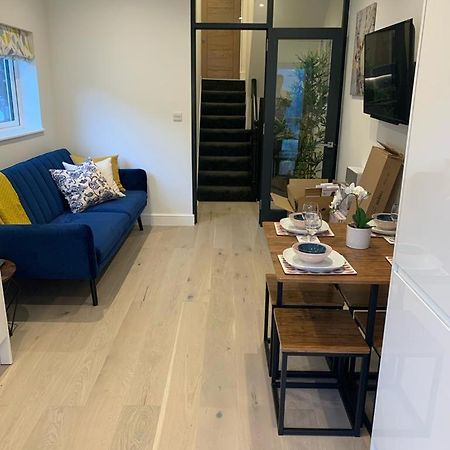 Two Bedroom Apartment - Londen Buitenkant foto