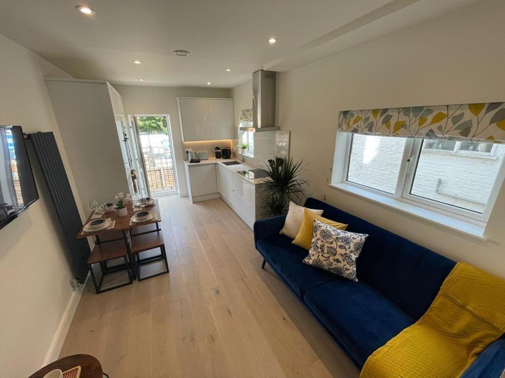 Two Bedroom Apartment - Londen Buitenkant foto